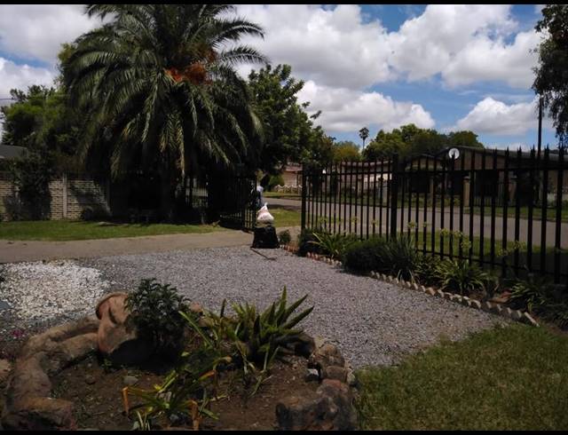 3 BEDROOM HOUSE FOR SALE IN ARBORPARK